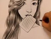 霸气小姐姐画画,挥洒色彩，勾勒独特风采