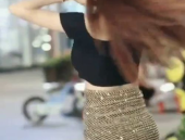 自信小姐姐,展现独特魅力的生活态度